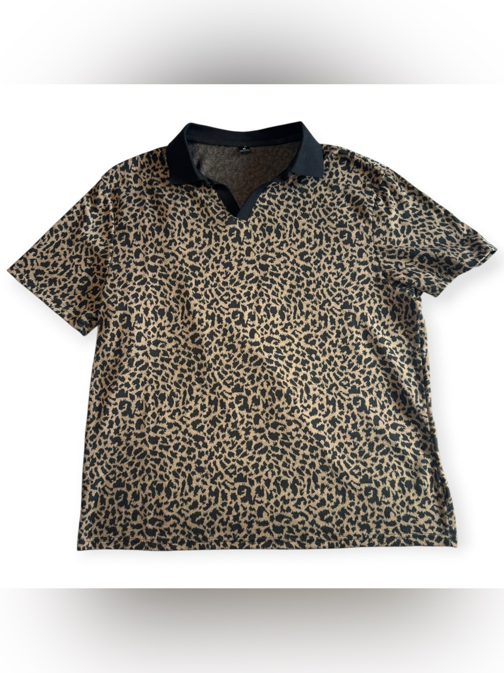 Amazon Men's Leopard Print Too - Black Collar